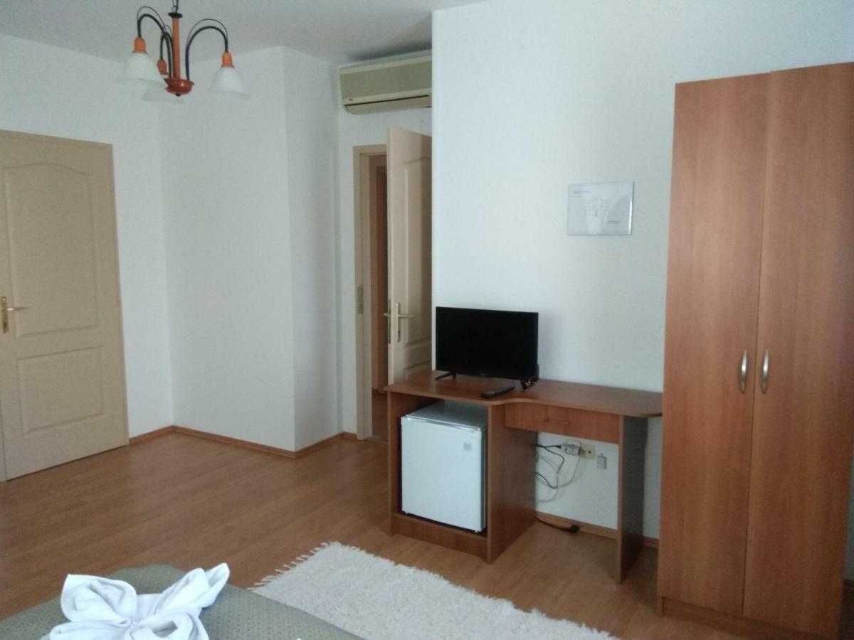 Nadas Panzio Tiszafüred Exteriér fotografie